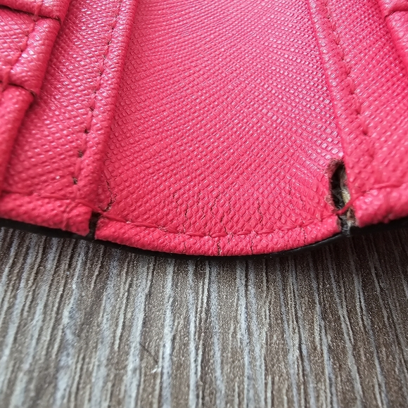 Kate Spade Vibrant Red Wallet - Picture 7 of 10